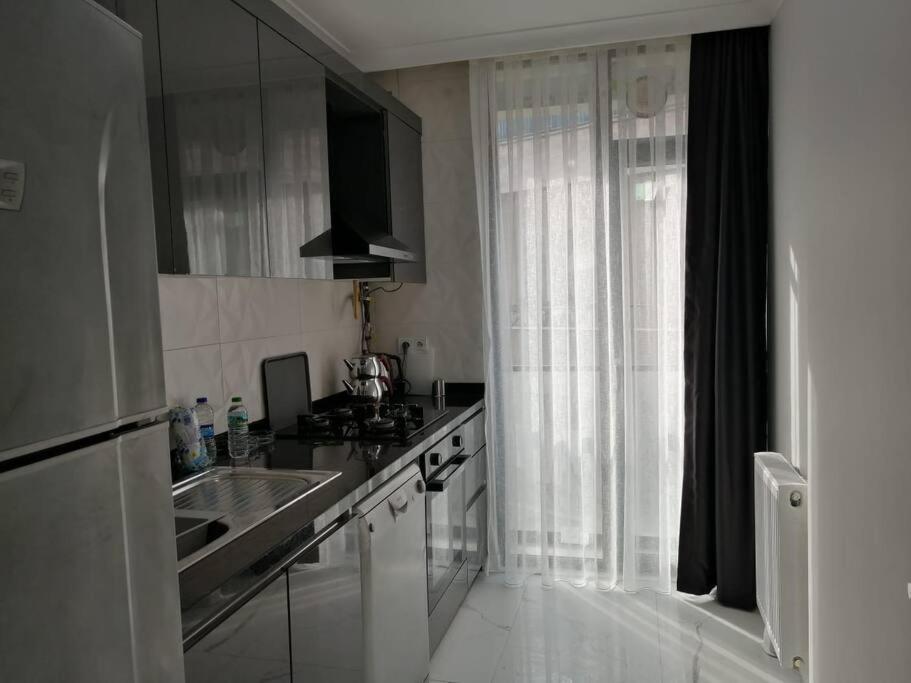Sisli Apartment, 2 Bedrooms, 250 M Metro, New Modern Residence 伊斯坦布尔 外观 照片
