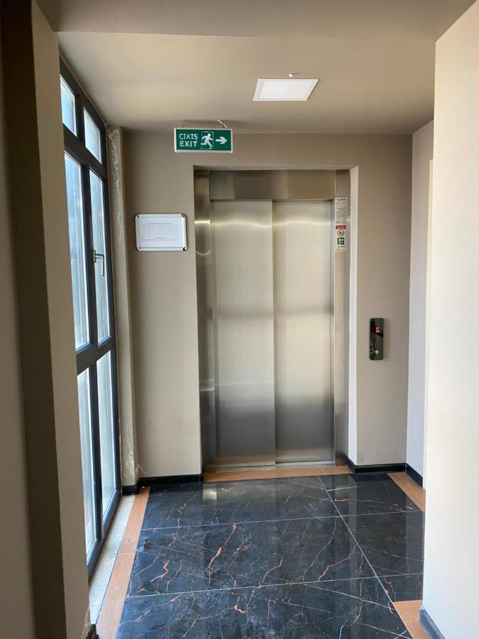 Sisli Apartment, 2 Bedrooms, 250 M Metro, New Modern Residence 伊斯坦布尔 外观 照片